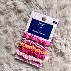 Roller Rabbit x target Satin Scrunchie Pack
Hair binders 5pk pink multi